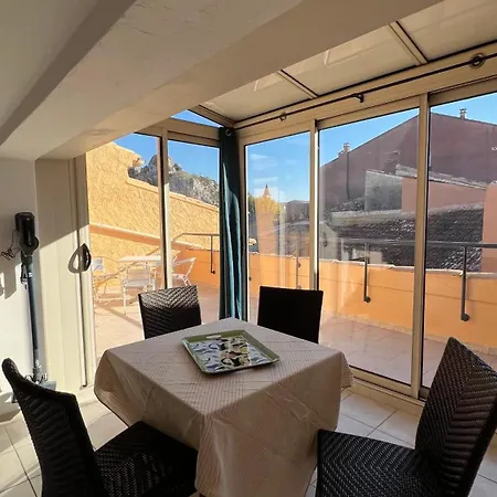 Logis Des Abeilles Sejour-tricastin Apartment *