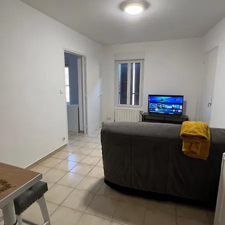 Logis Des Abeilles Sejour-tricastin Apartment