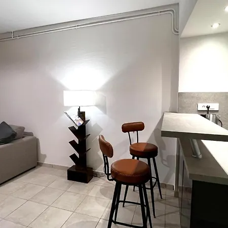 Logis Des Abeilles Sejour-tricastin Apartment